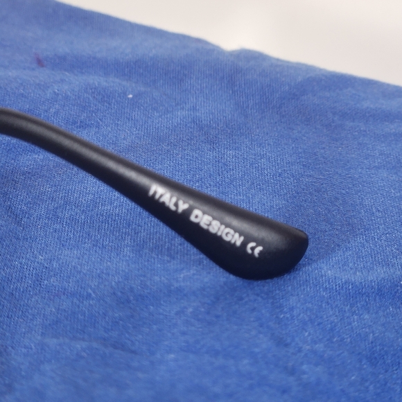 Ran Ban Unisex Sunglasses - Picture 6 of 11